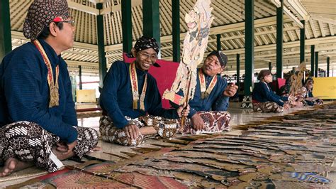  The Legend of Dewata:  A Glimpse into Ancient Javanese Beliefs and Social Order!